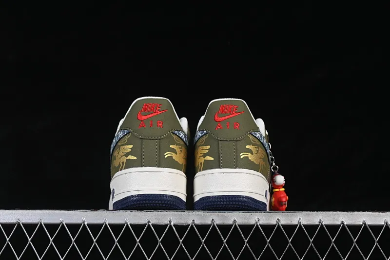 All categories Nk Air Force 1 Air Force series Nk Air Force 1 Low Air Force low-top Nike Air Force 1'07 Low Year of the Horse limited edition Green and brown woven cloud gold pattern Air Force 1 low-top casual sneakers NH0601-536